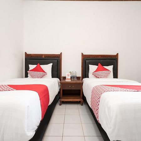 Hotel Super Oyo 1778 Omah Duwet Beran Kidul Esterno foto