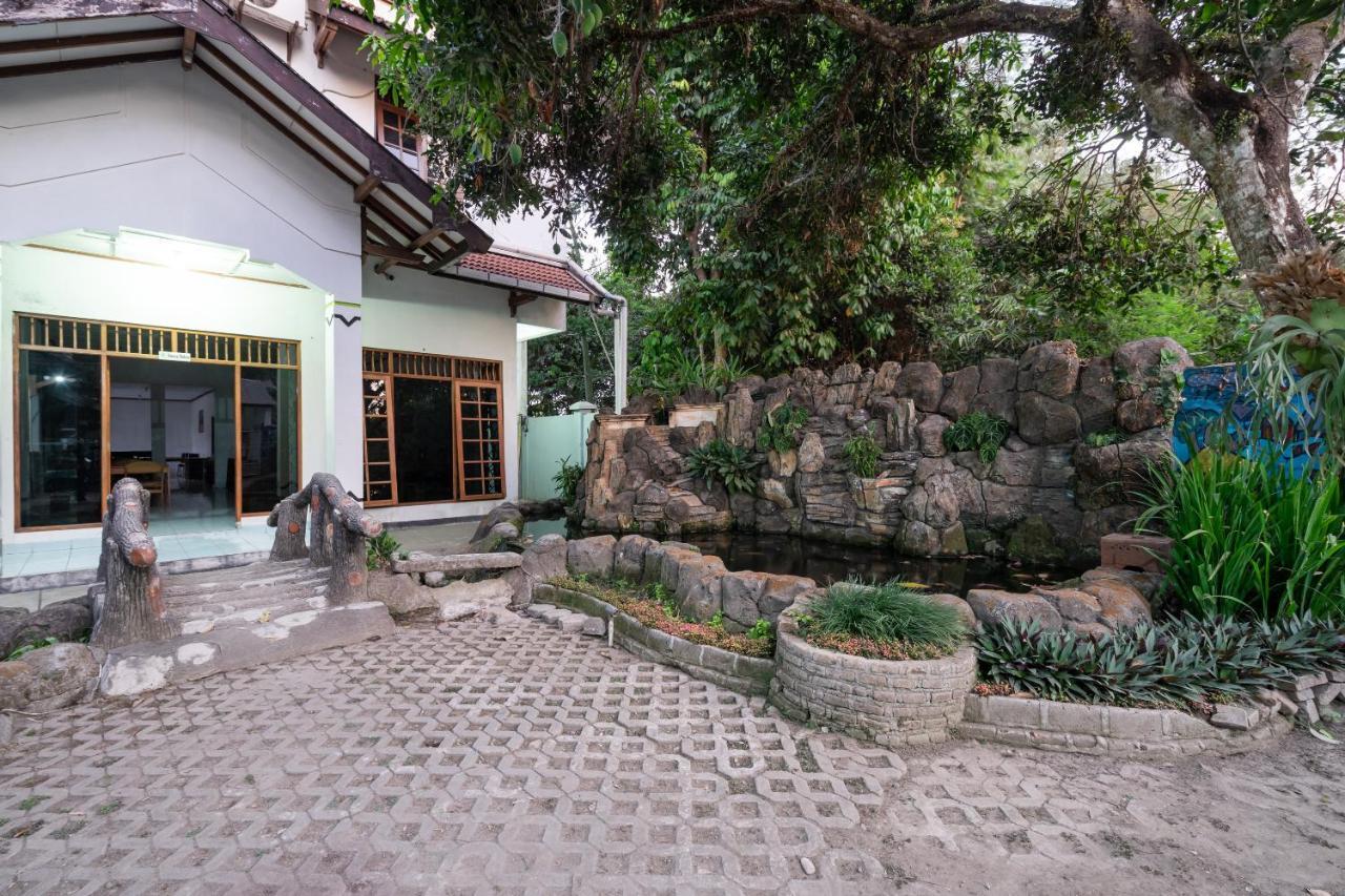 Hotel Super Oyo 1778 Omah Duwet Beran Kidul Esterno foto